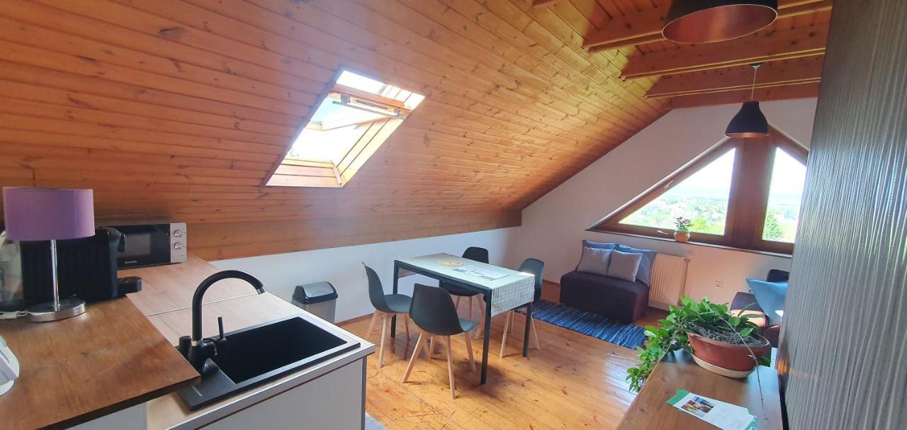 Buborek Apartman - Etyek Buitenkant foto