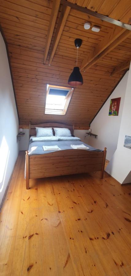 Buborek Apartman - Etyek Buitenkant foto
