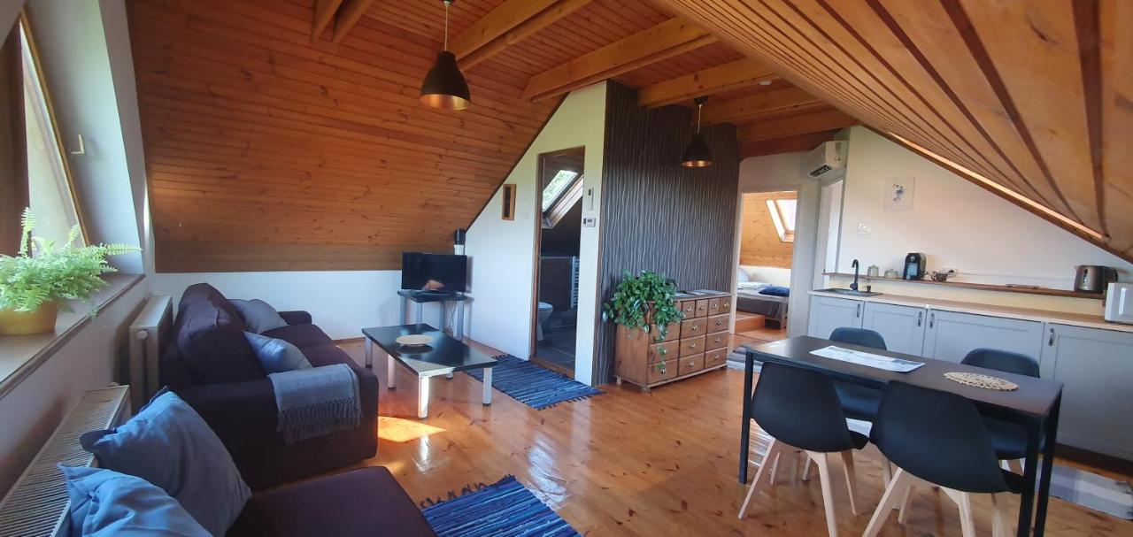 Buborek Apartman - Etyek Buitenkant foto